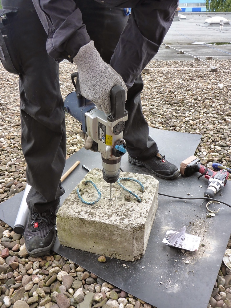 Schraubenlose Flachdachinstallation "Low Budget" - Technik - Freifunk Forum